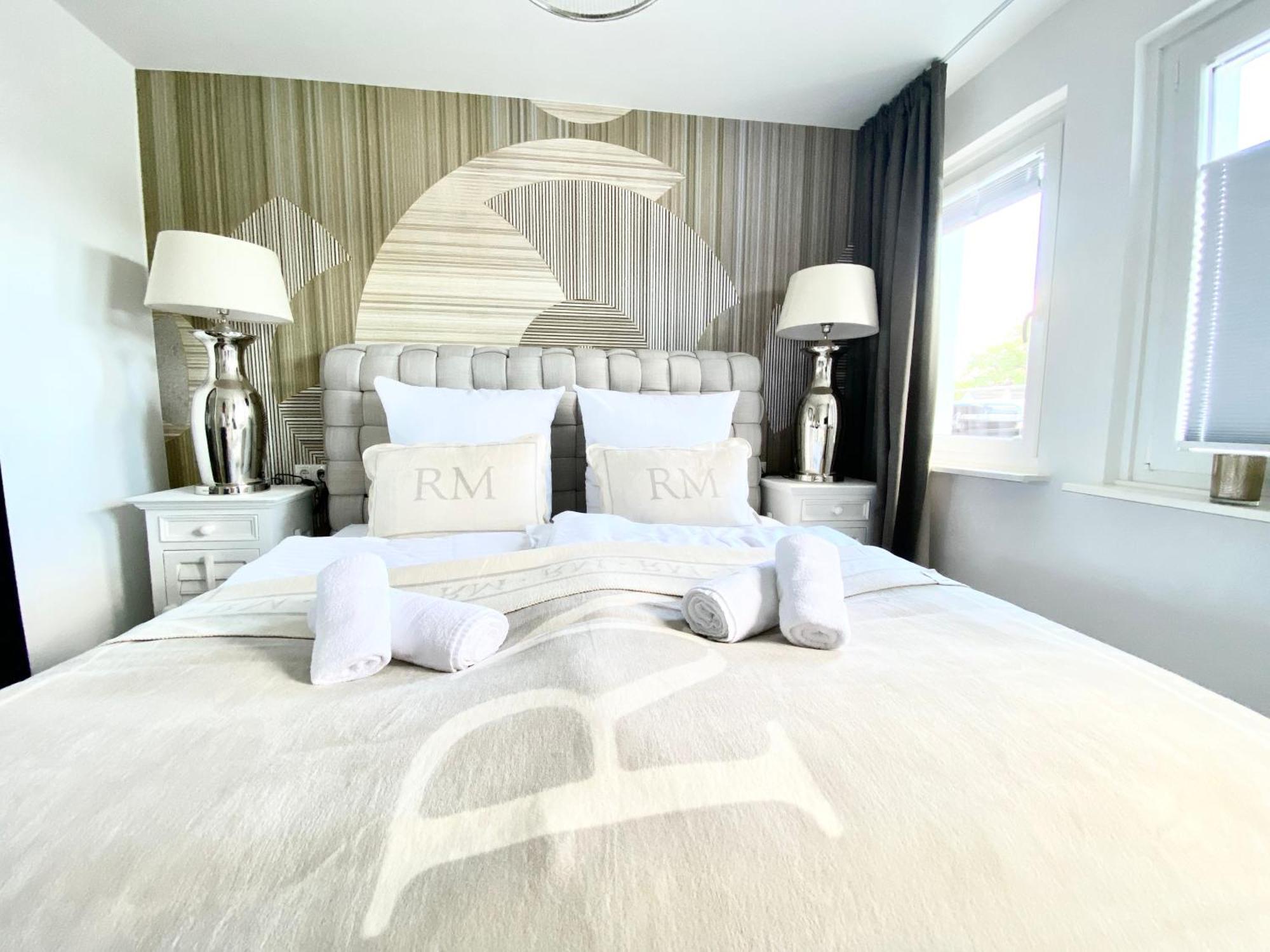 North Coast Suites Deluxe Hamburg-Rahlstedt エクステリア 写真