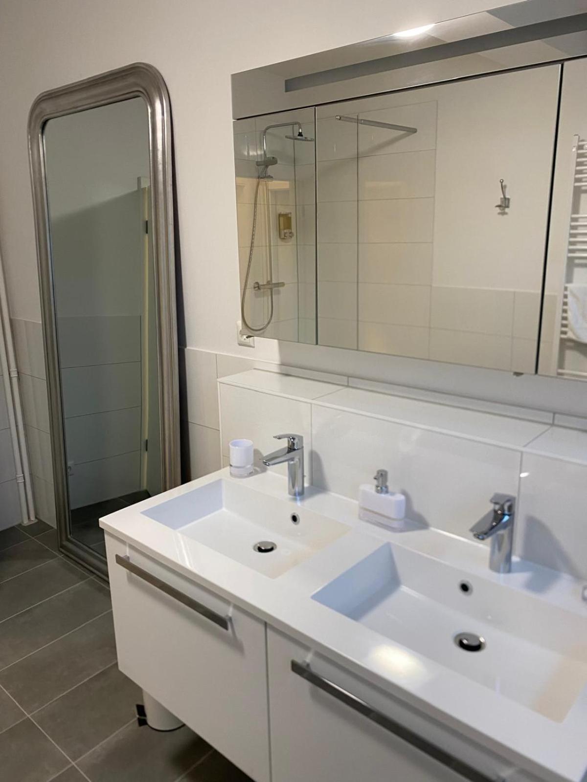 North Coast Suites Deluxe Hamburg-Rahlstedt エクステリア 写真